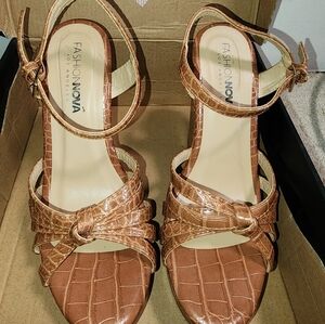 Tan wedges
